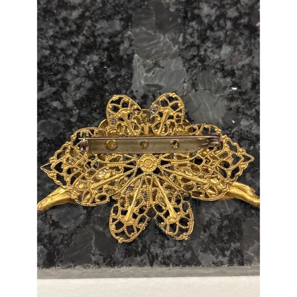 Vintage Gold Tone Cherub Brooch Pin. With Filigree Floral Art Noveau Angels - Picture 8 of 12